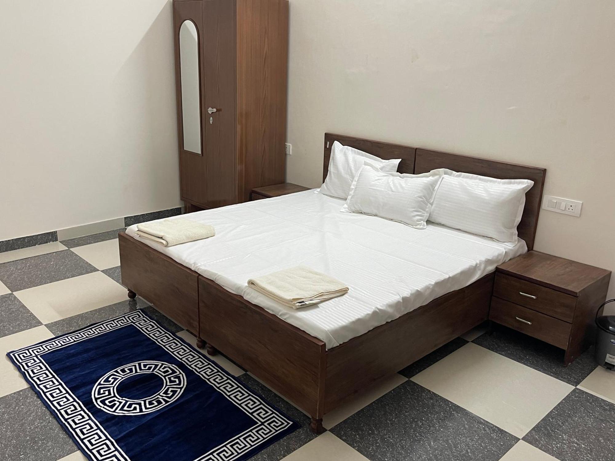 Shrinath Residency Hotell Greater Noida Eksteriør bilde